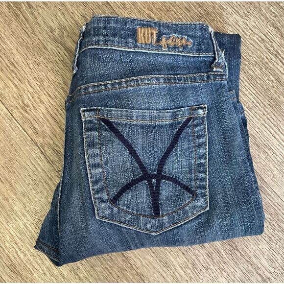 Kut from the Kloth Women’s 4 Boot Cut Jeans - Picture 8 of 10